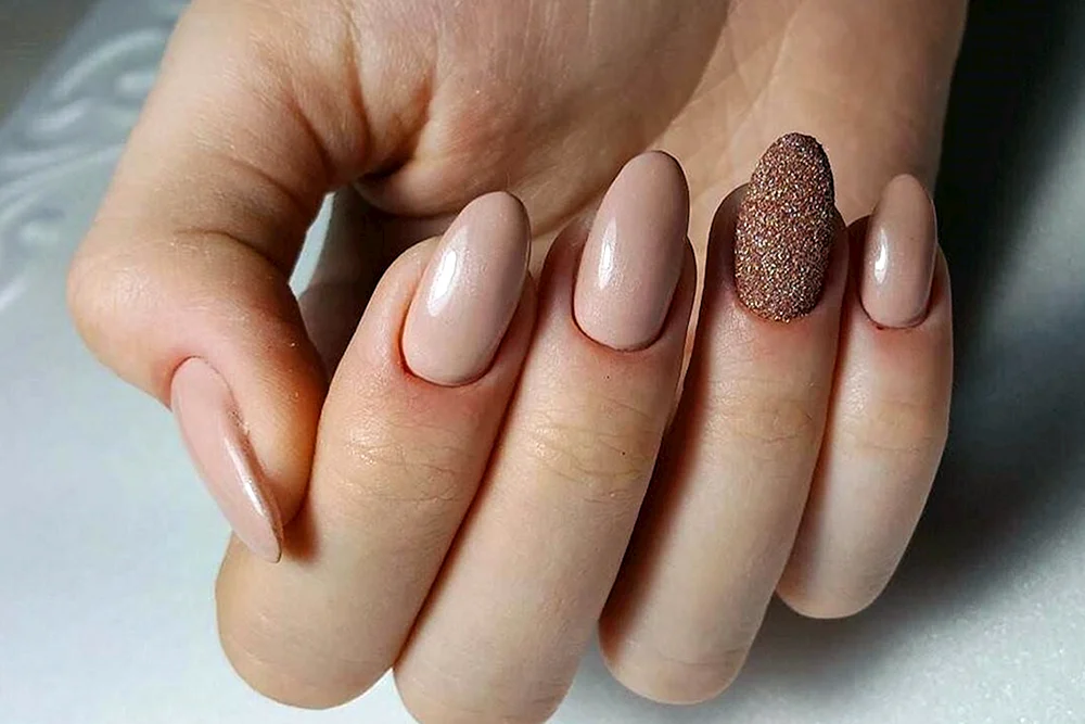 Matte nackte Mandel 2
