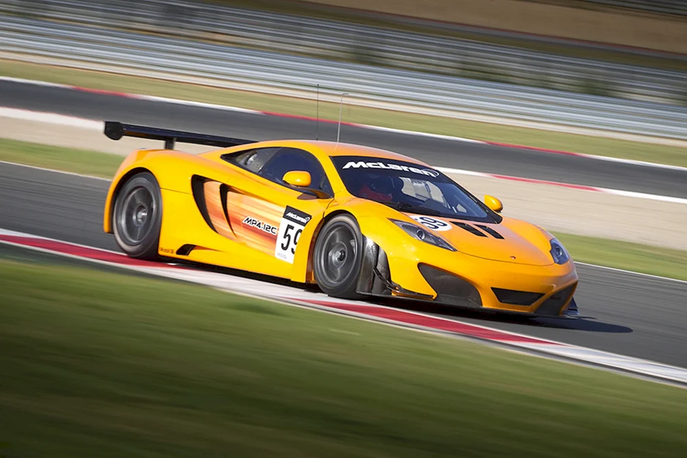 MCLAREN gt2