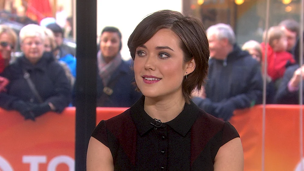 Megan Boone blond