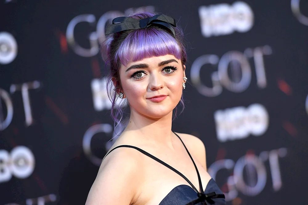 Maisie Williams 2021