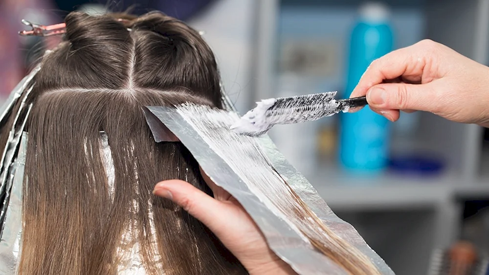 Dunkles Haar färben