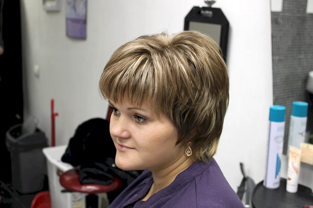 Schmelzen für kurzes Haar