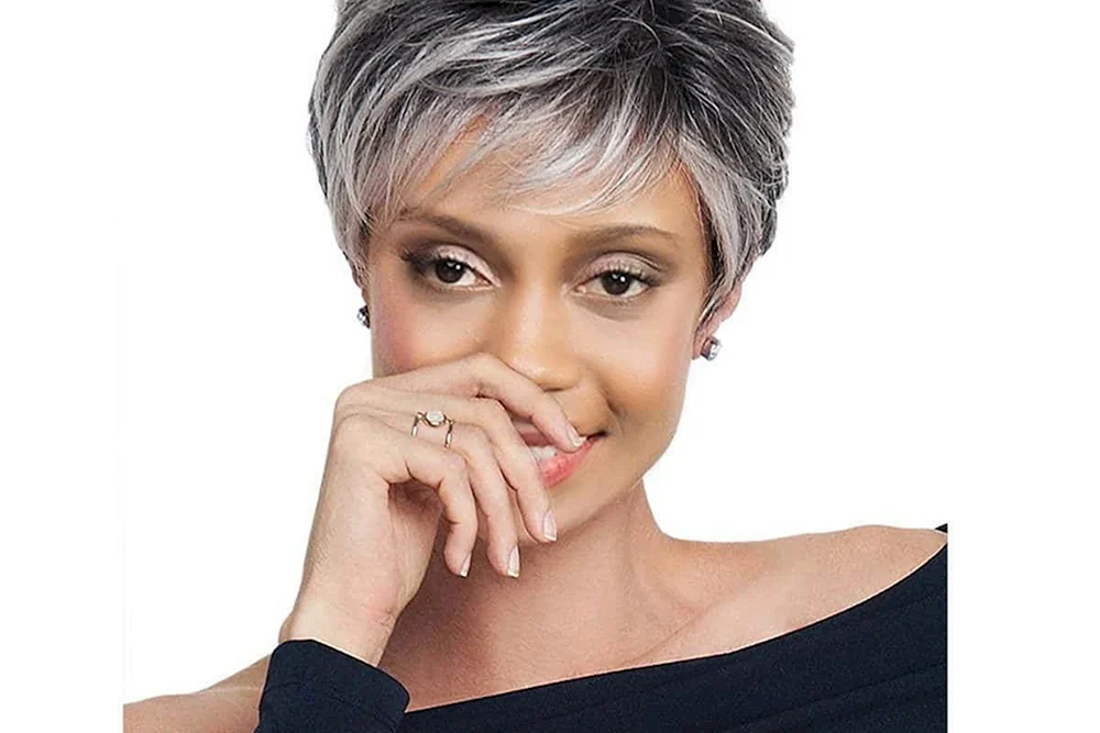 Dafna Hicks Graue Haare