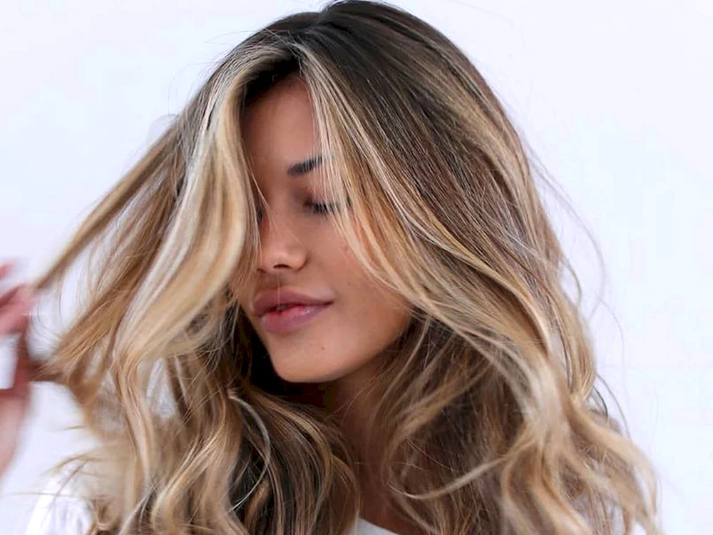 Sunkiss Balayage auf blondem Haar