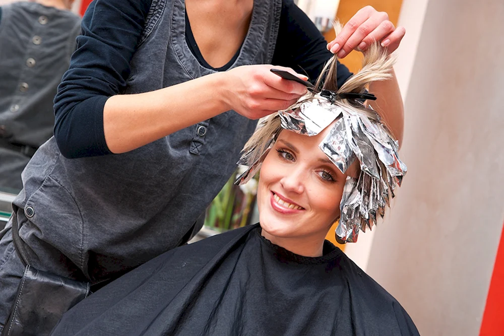 Folienfärbung für kurzes Haar