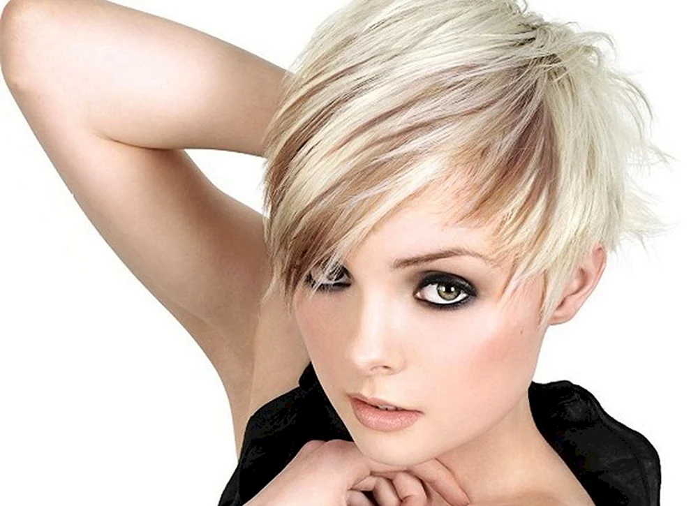 Pixie Undercut aschig
