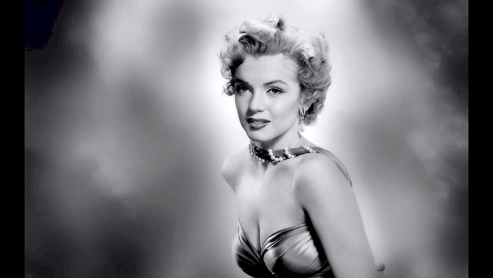 Marilyn Marlo