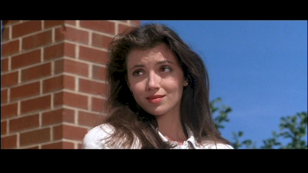 Mia Sara Sara