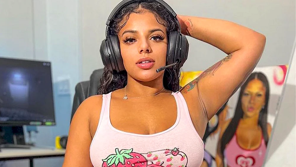 Genesis Mia Lopez