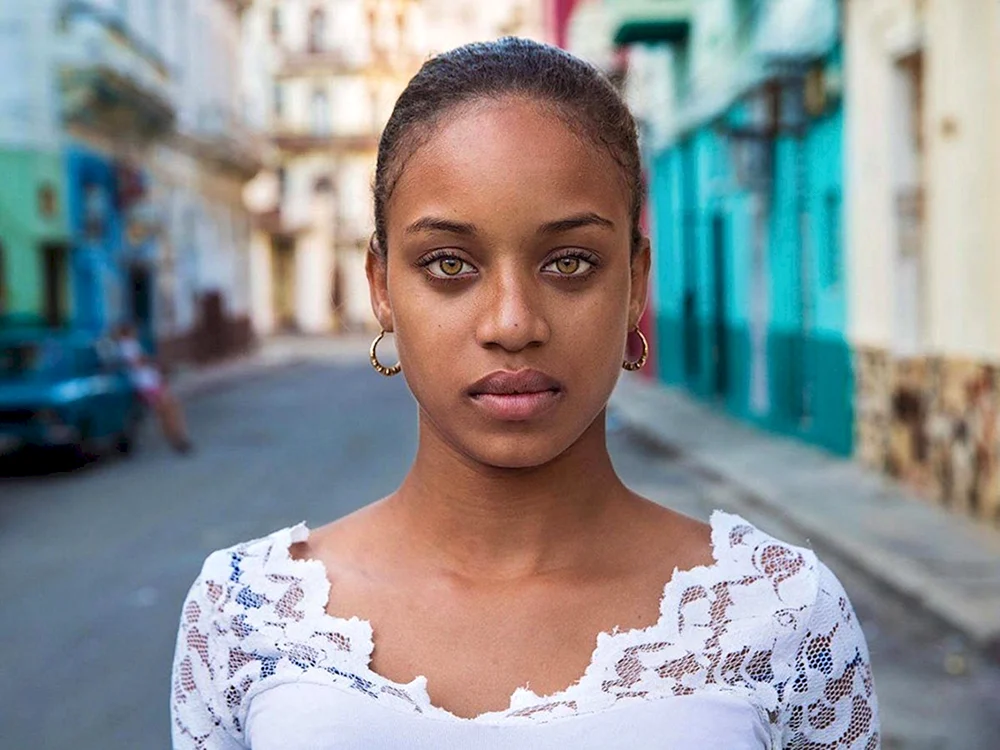 Michaela Noroc atlas beauty