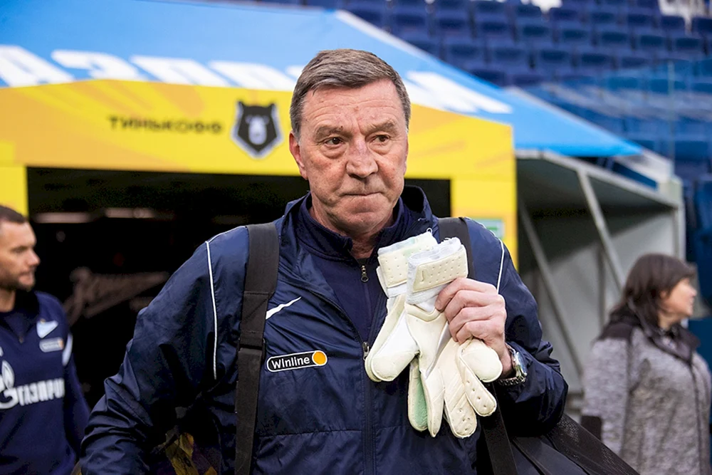 Mikhail Biryukov Torwart Zenit