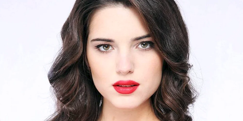 Michalina Olshanskaia
