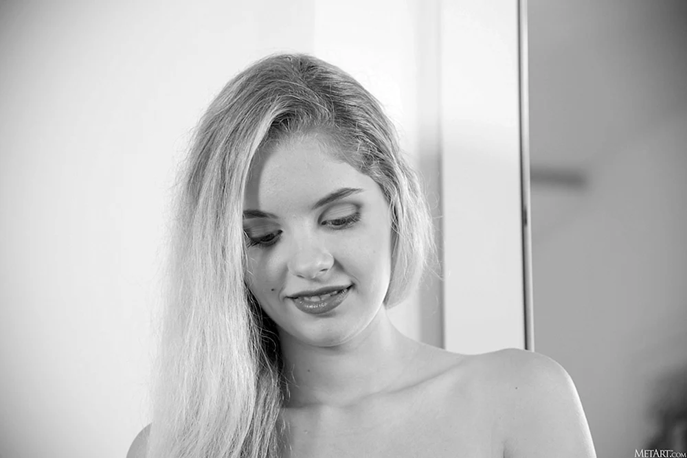 Mila amour model