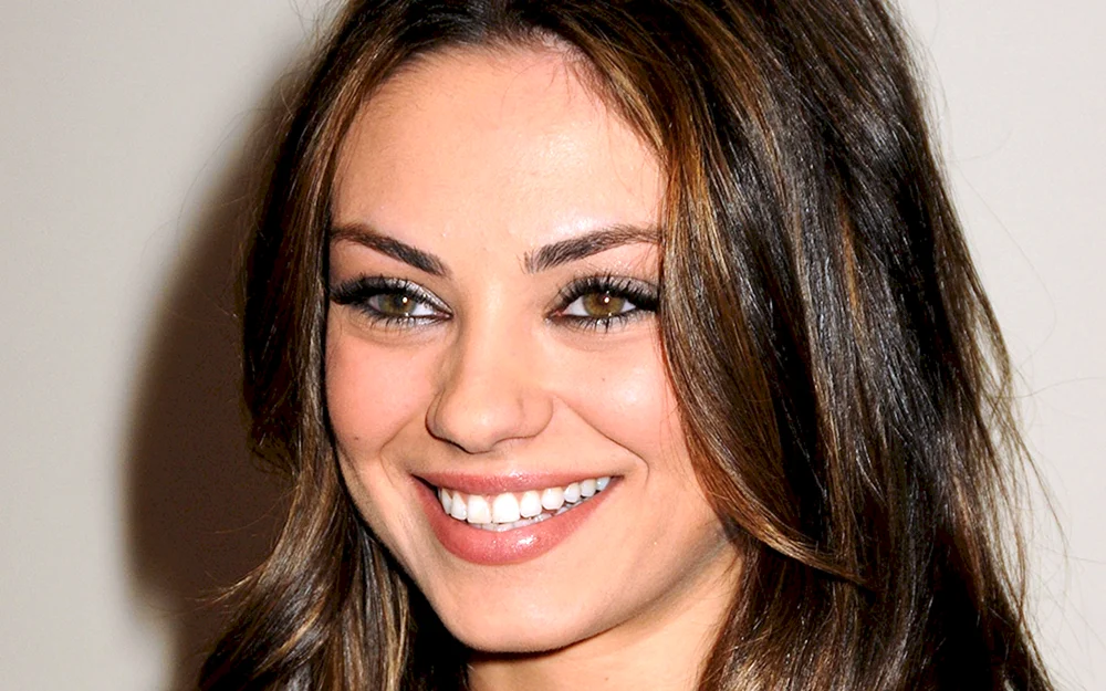 Mila Kunis Foto