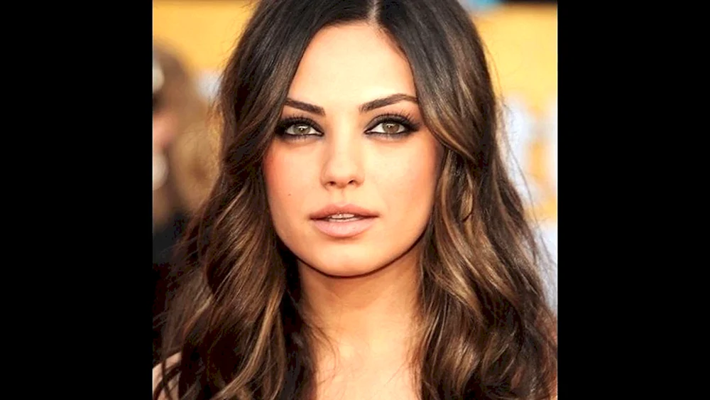 Mila Kunis Haarfarbe
