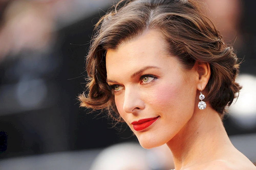 Milla Jovovich Foto