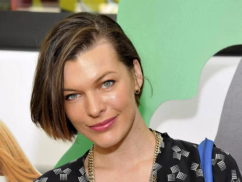 Milla Jovovich Foto