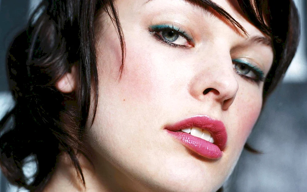 Milla Jovovich Foto