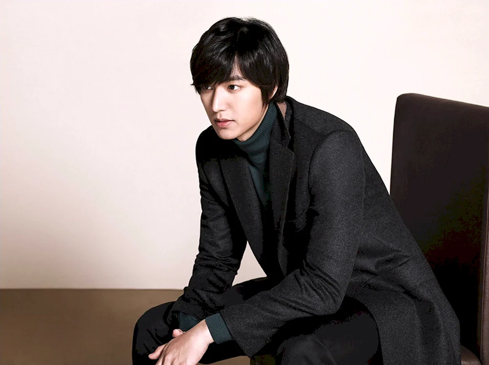 Min Ho Lee 2012