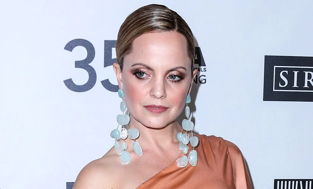 Mena Suvari