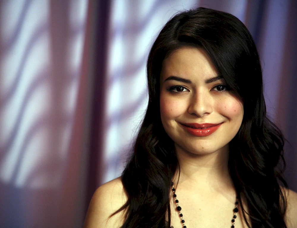 Miranda Taylor Cosgrove