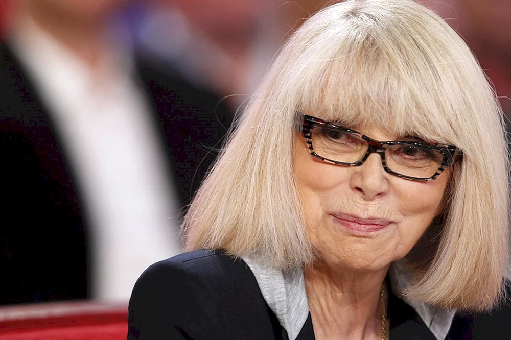 Mireille darc
