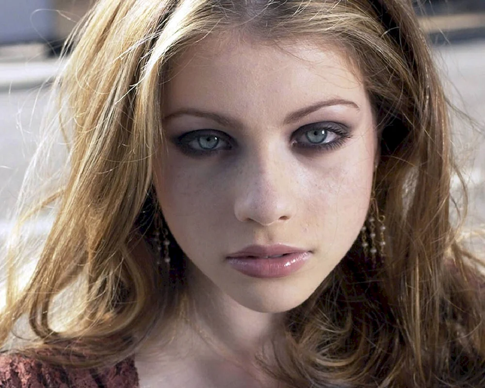Michelle Trachtenberg 2022