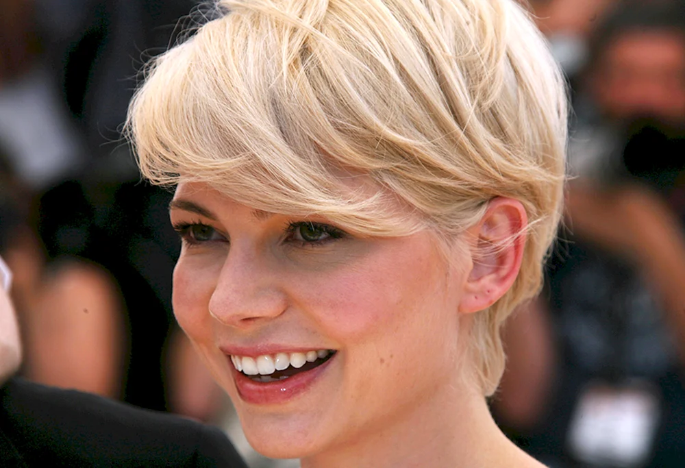 Michelle Williams Pixie