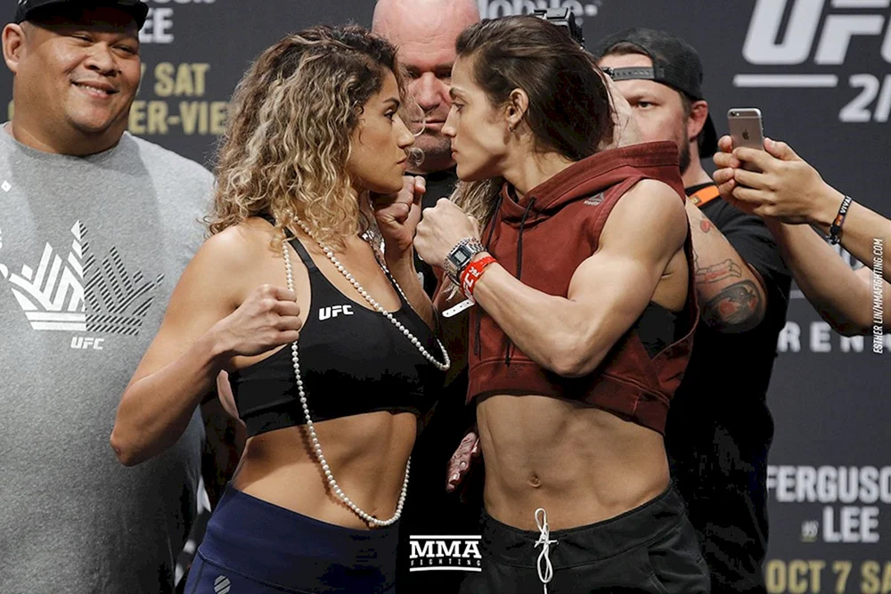 Pearl Gonzalez MMA Kämpferin