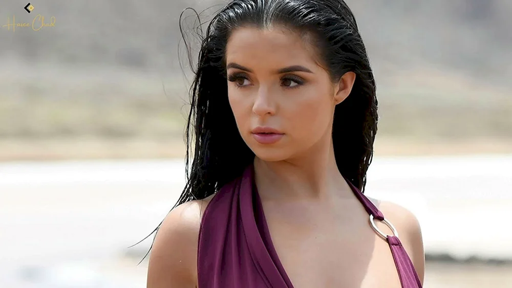 Demi Rose