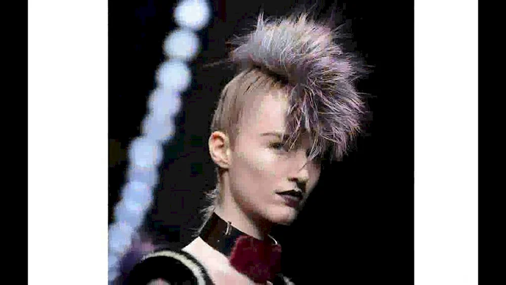 Punk-Haarschnitt