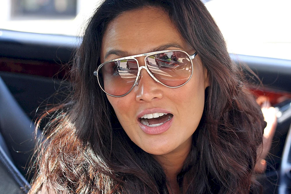 Tia Carrere Foto