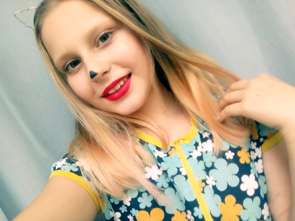 Anya Moore Moore Kätzchen