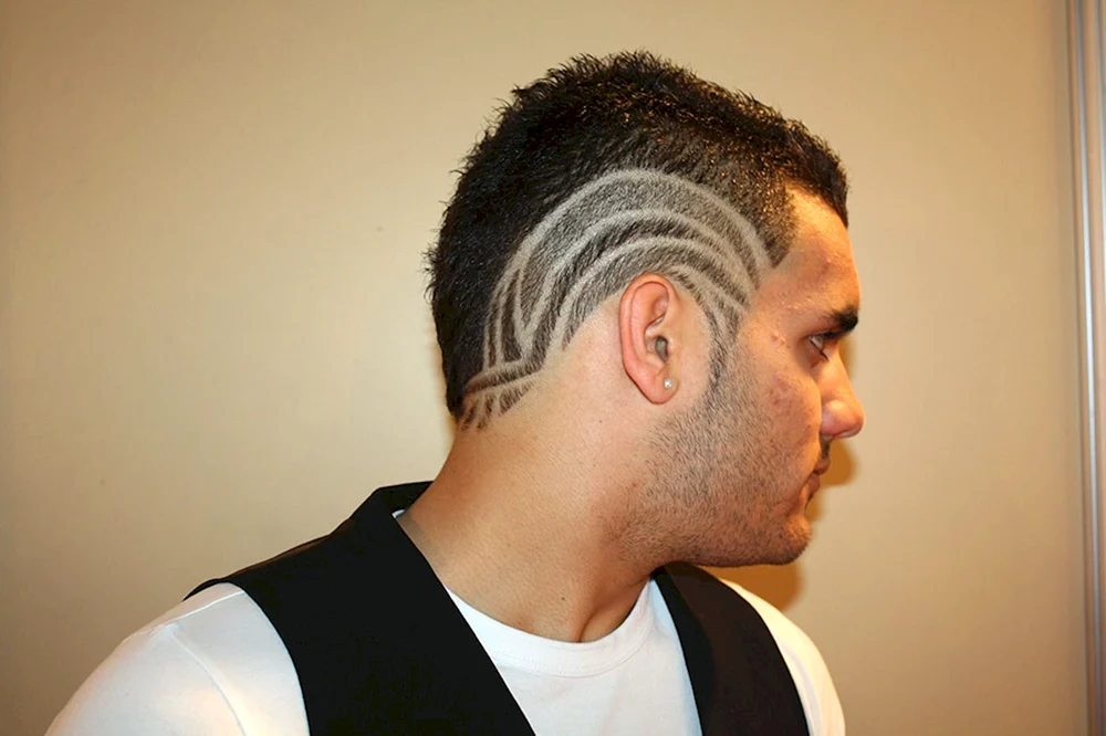 Herrenfrisuren mit Mustern