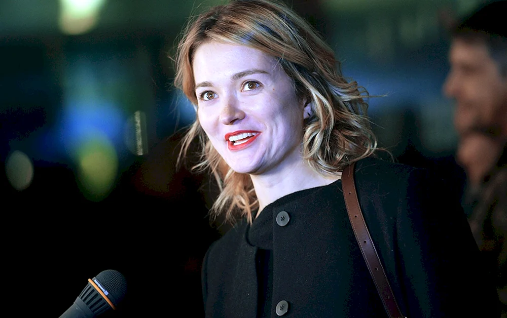 Nadezhda Mikhalkova Schauspielerin