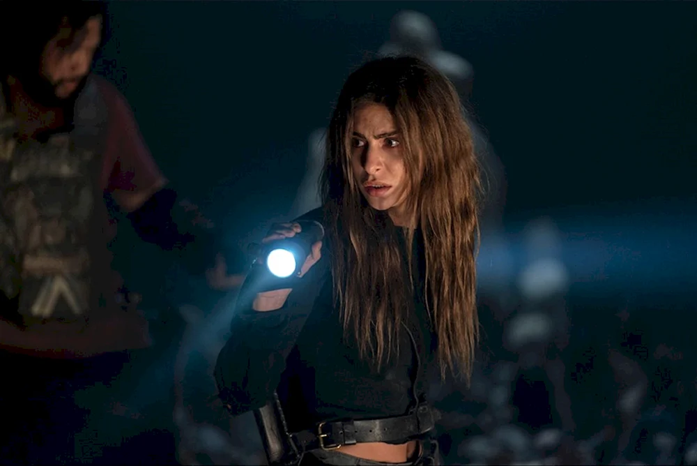 Nadia Hilker Hundred
