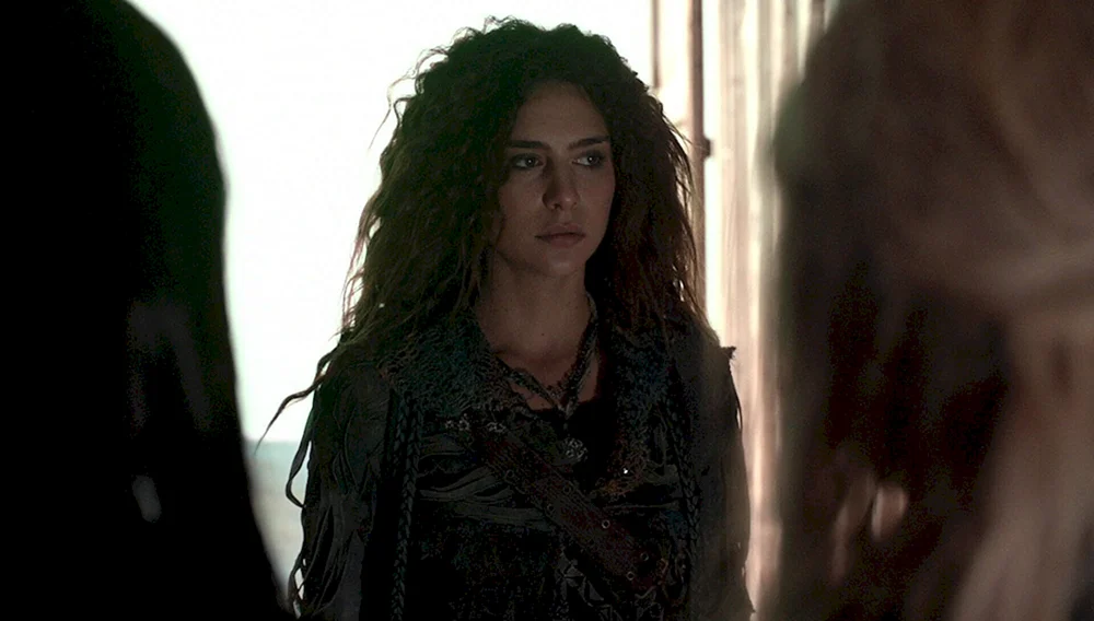 Nadia Hilker