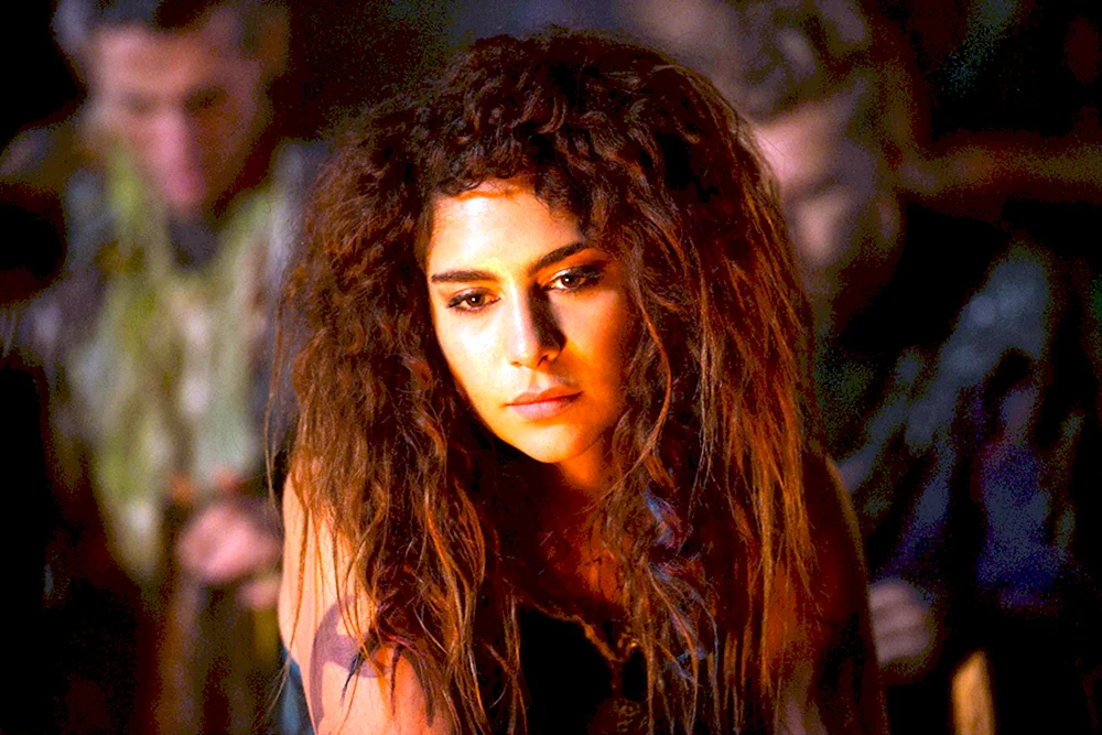 Nadia Hilker