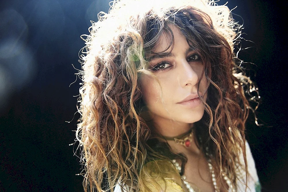 Nadia Hilker