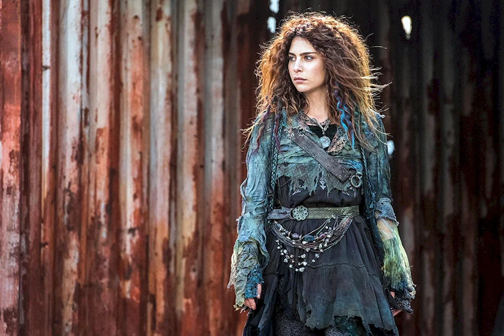 Nadia Hilker