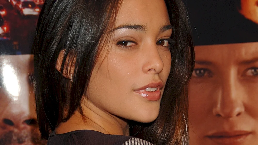 Natalie Martinez foto