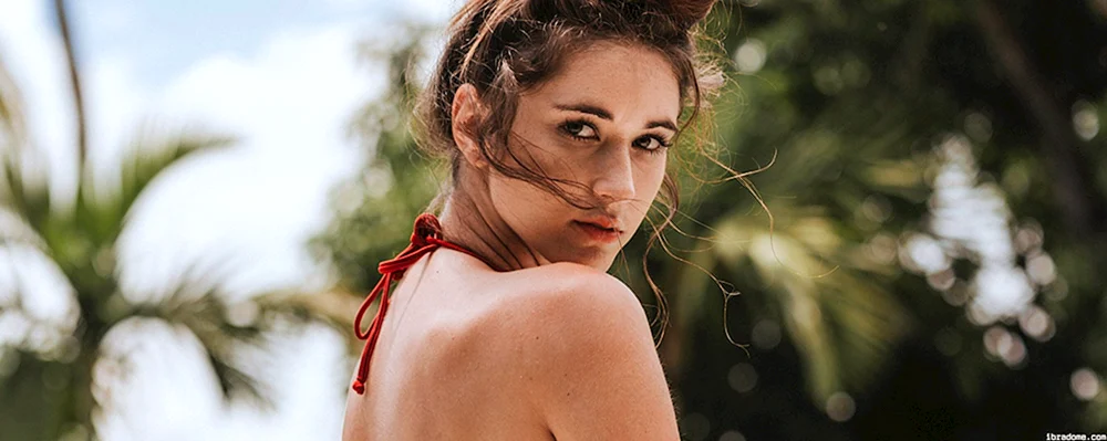 Natalie Roush Modell