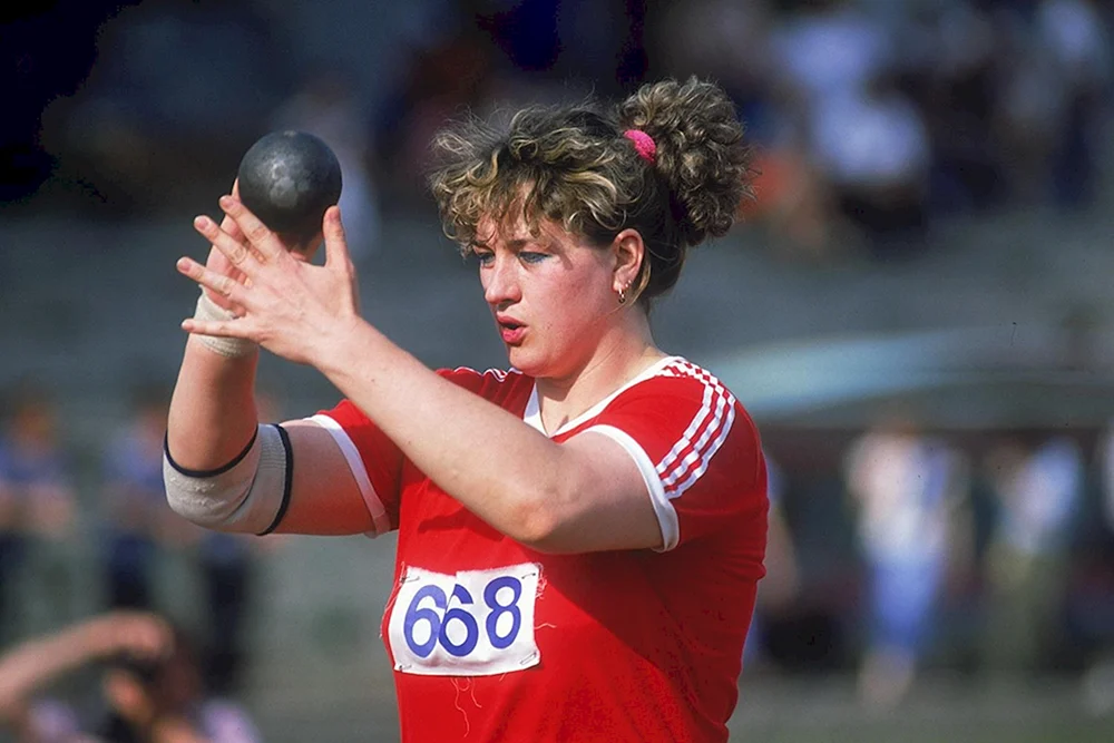 Natalia Lisovskaya Kugelstoßen 22. 24