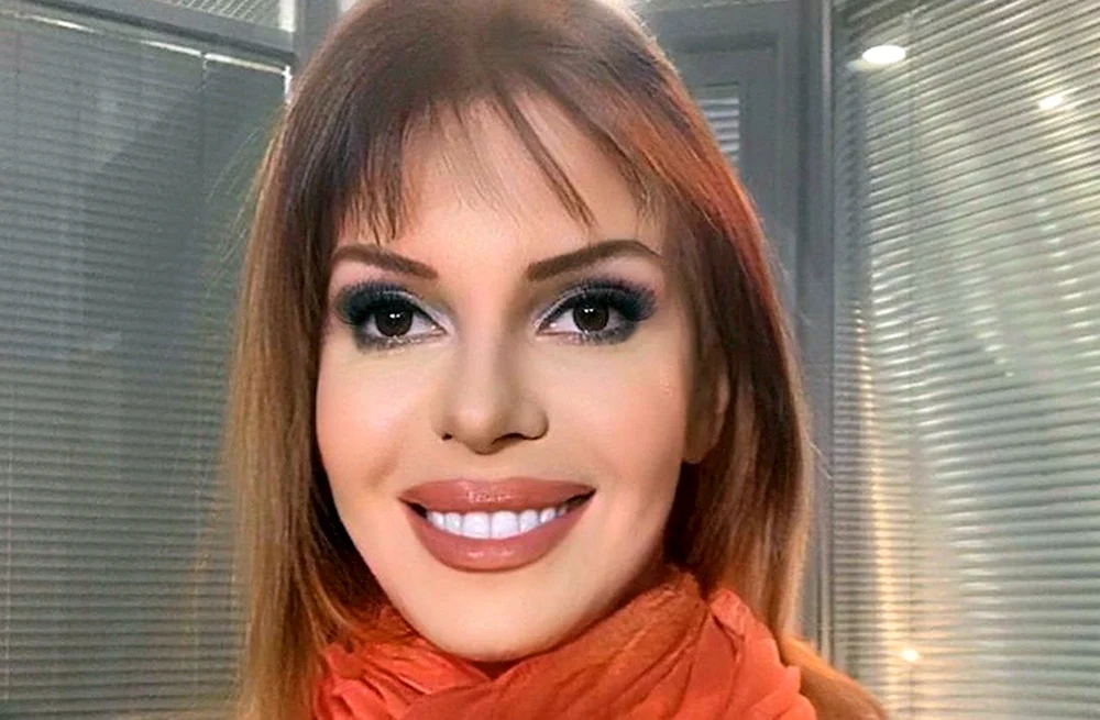 Natalya Sturm. Sängerin