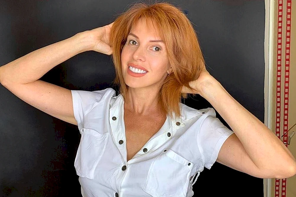 56-. Sommer Natalia Sturm