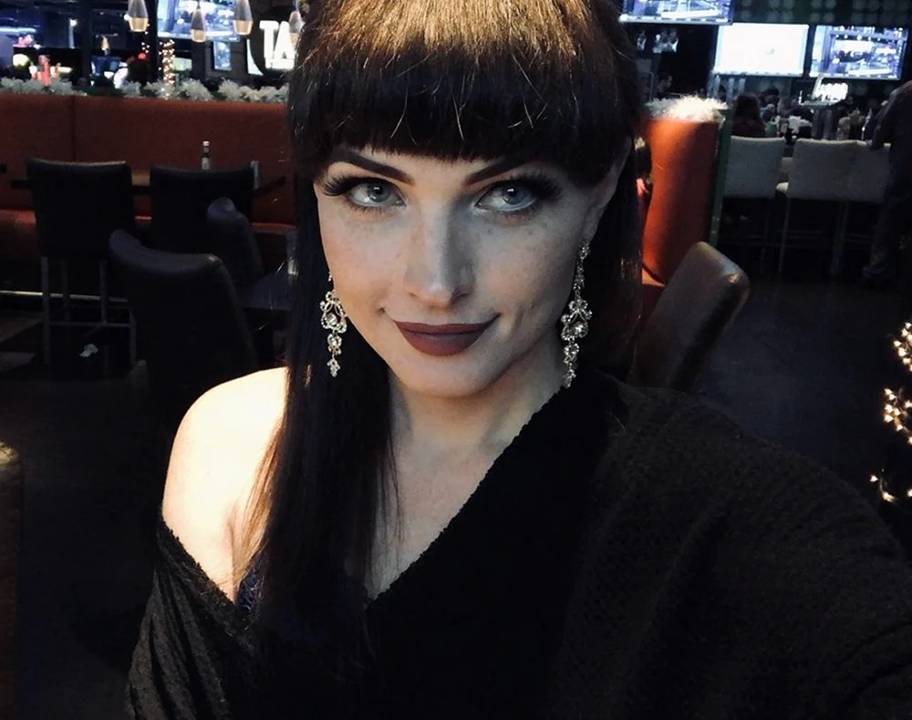 Natalie Mars voll