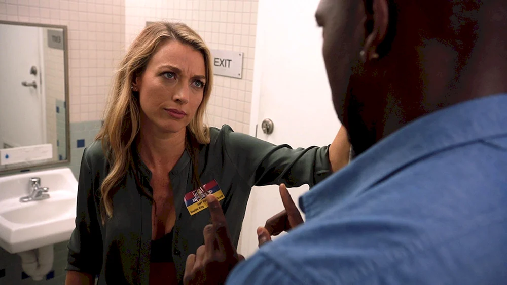 Natalie Zea