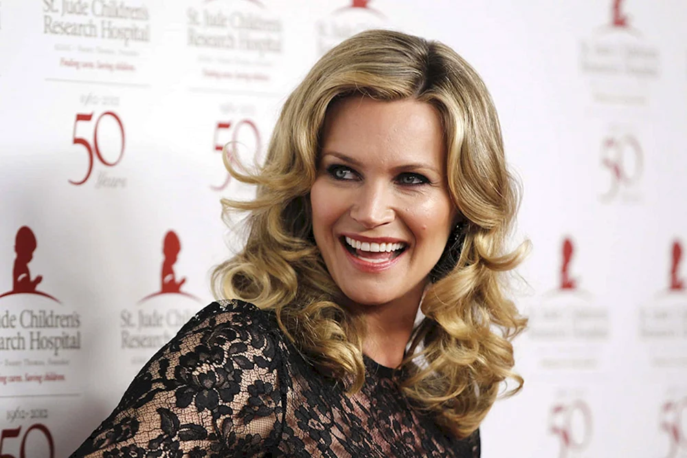 Natasha Henstridge 2017