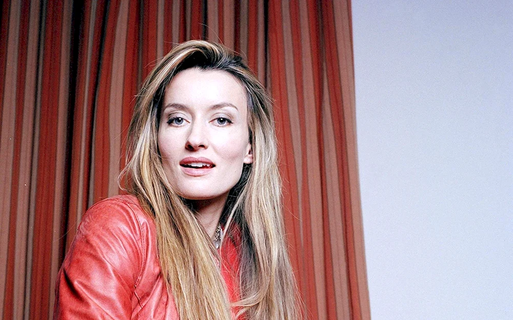 Natasha MAKELHOUN Schauspielerin