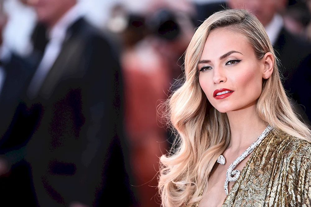 Natasha Poly photo